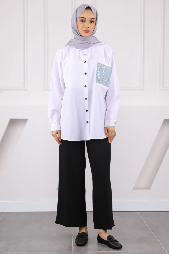 Beyaz Cebi Pul İşlemeli Oversize Gömlek