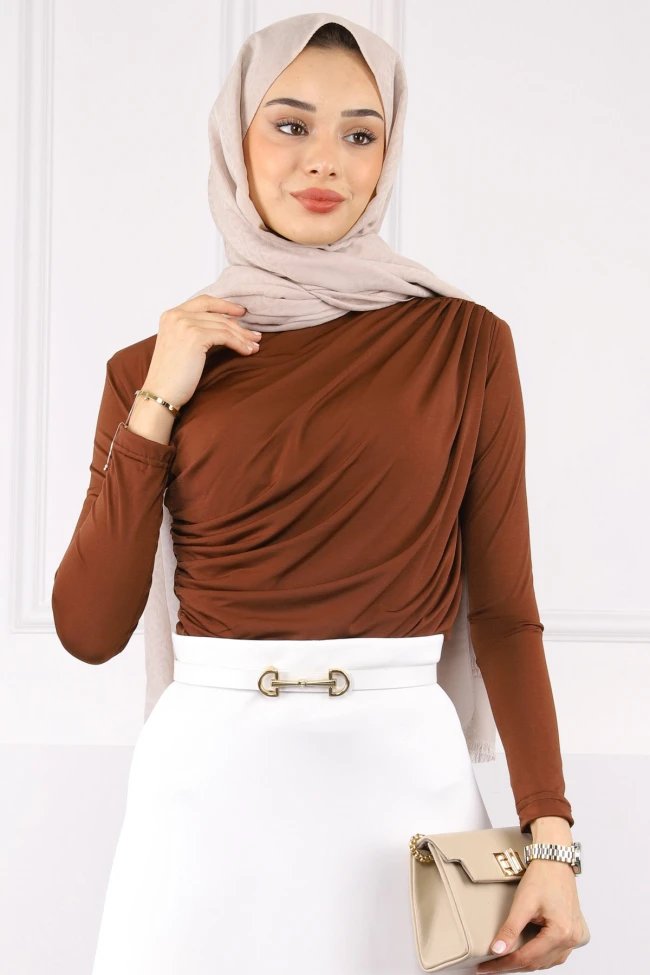 Kahverengi Önü Drapeli Sandy Bluz