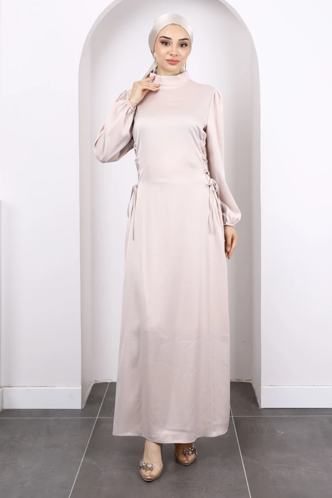 Bej Yan Detaylı Saten Abiye