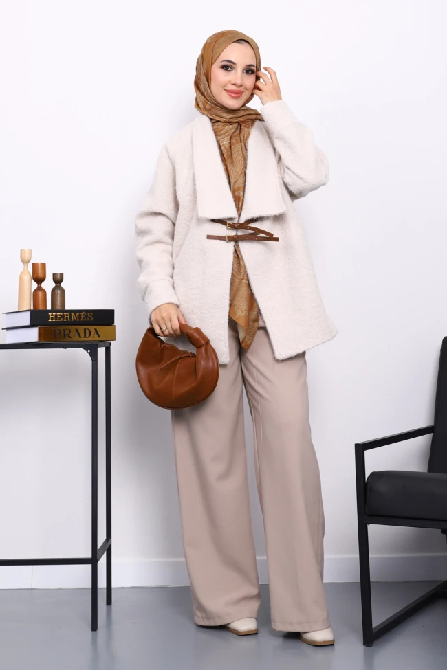 Bej Kemer Detaylı Süet Kaban