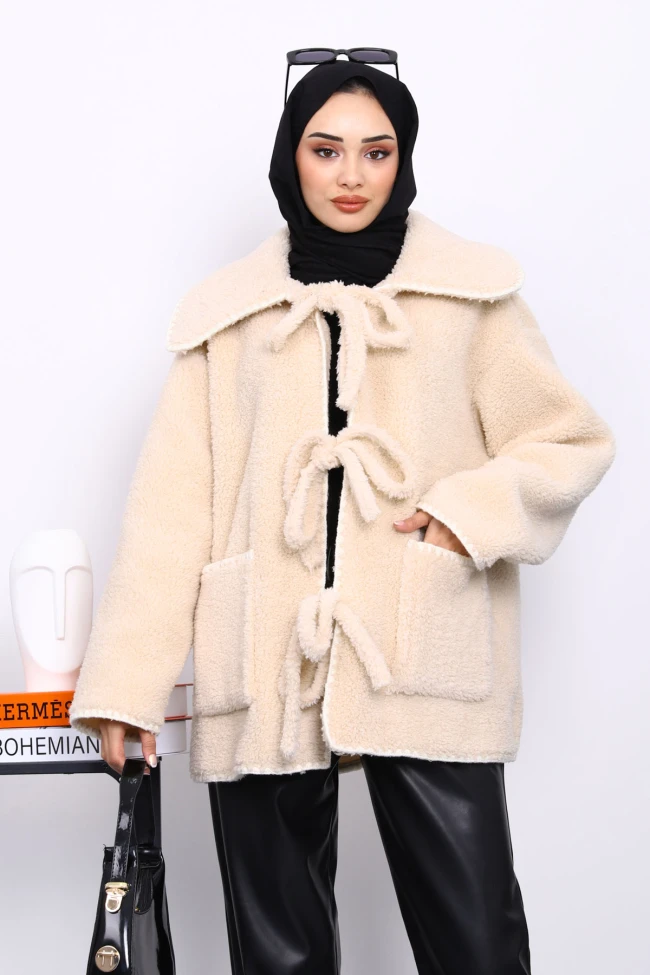 Bej Bağlama Detaylı Cepli Peluş Kürk Kaban