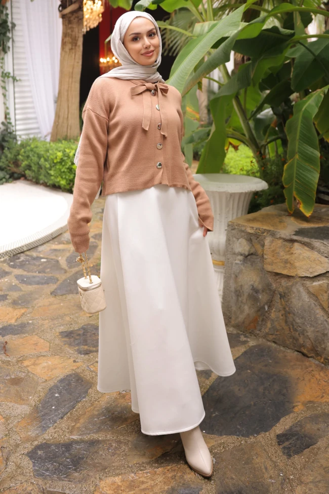 Bisküvi Yaka Bağlamalı Düğmeli Triko Hırka