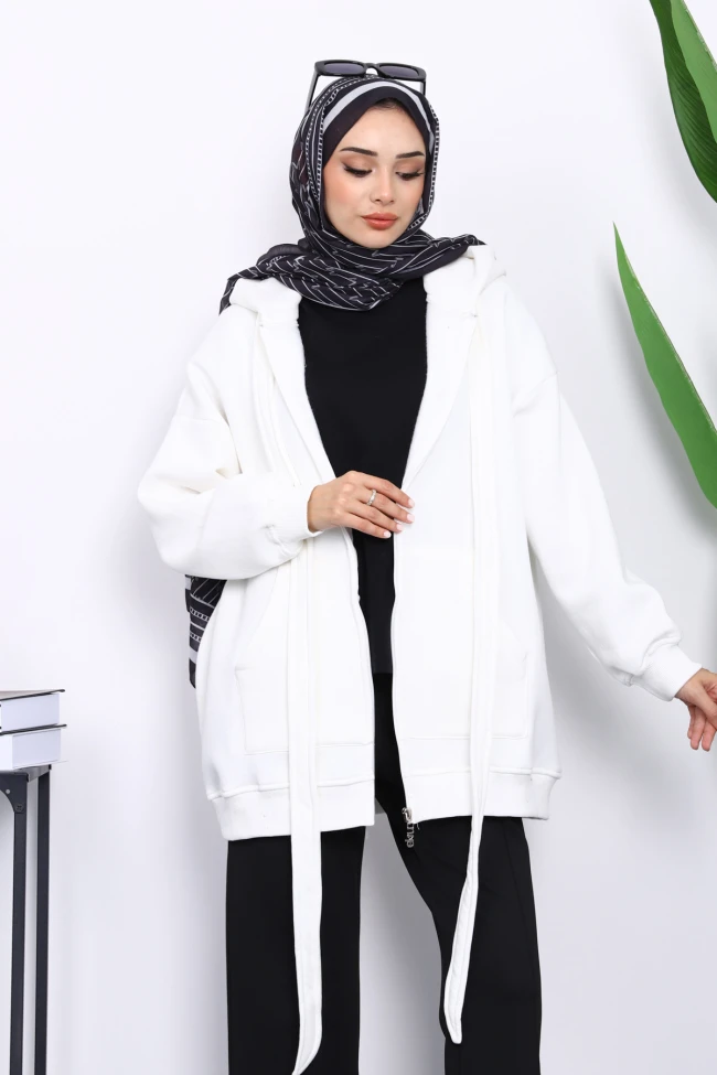 Ekru Bağcık Detaylı Üç İplik Kapşonlu Hırka