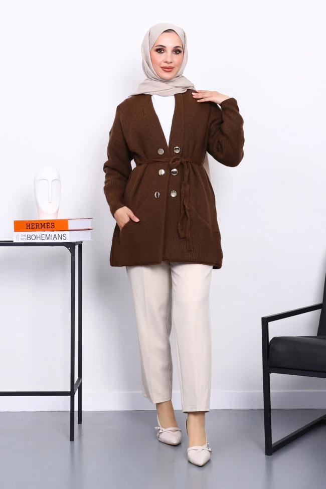 Kahverengi Cep Detaylı Yumoş Triko Hırka