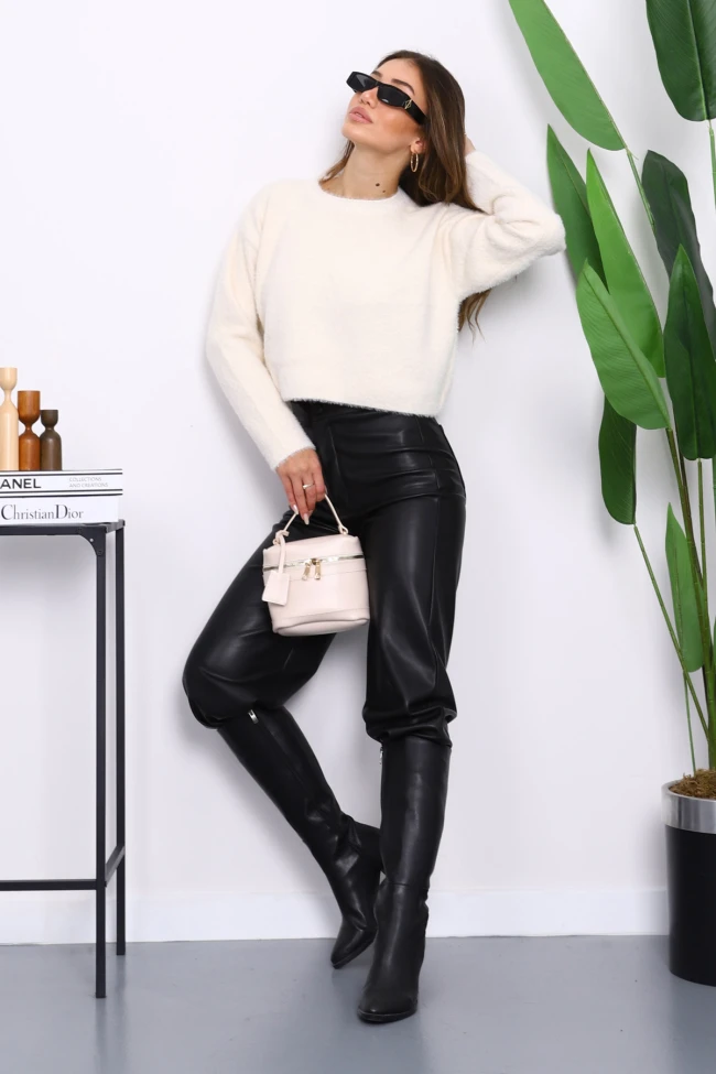 Krem Bisiklet Yaka Angora Yumoş Crop Triko Kazak