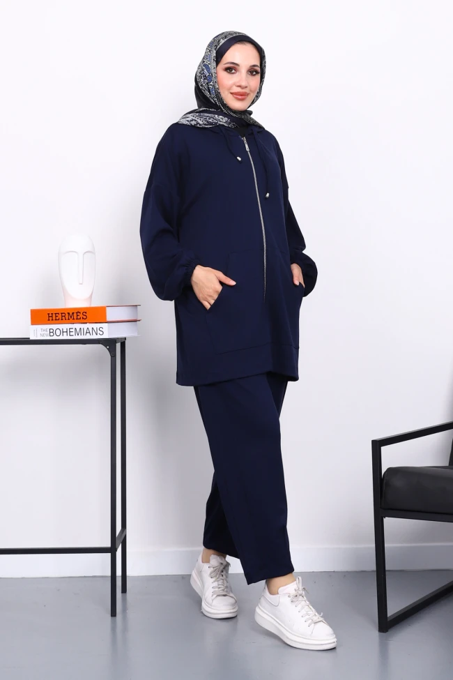 Lacivert Kapşonlu Fermuarlı Tunik Pantolonlu Takım