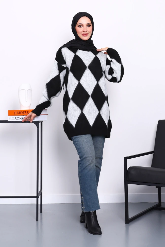 Siyah Baklava Desenli Triko Kazak