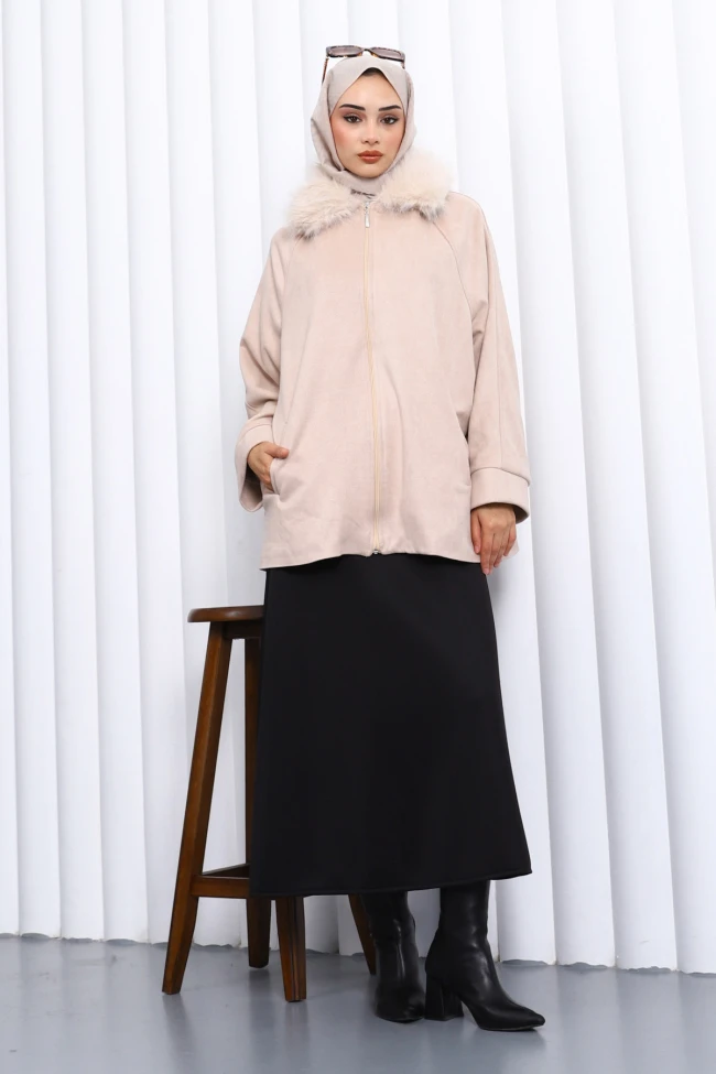 Bej Yaka Kürk Detaylı Süet Ceket