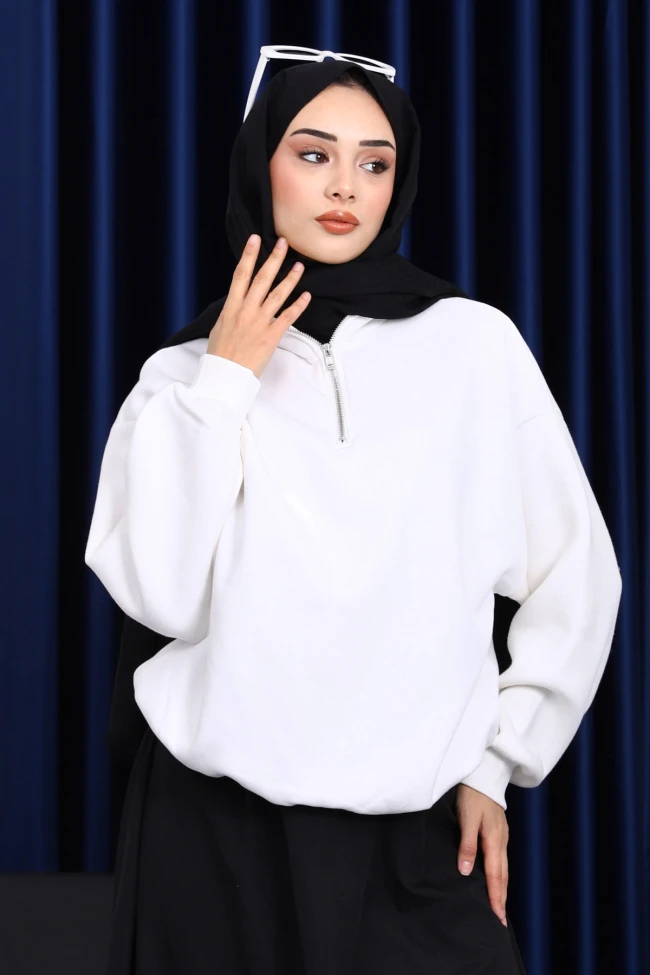 Ekru Yaka Fermuarlı Üç İplik Şardonlu Sweat