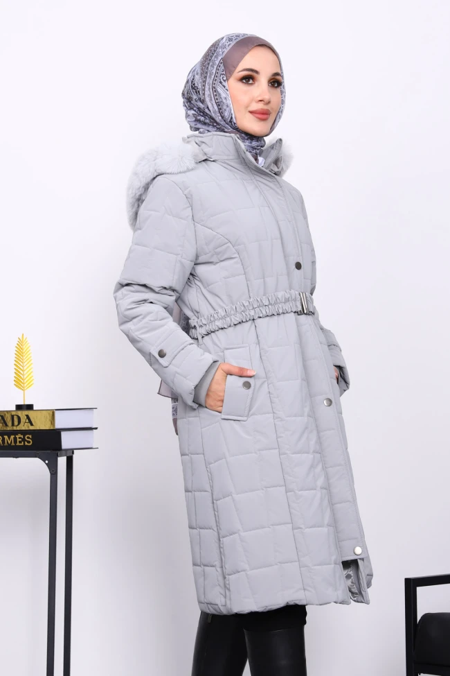 Gri Kapüşonu Kürklü Uzun Şişme Mont