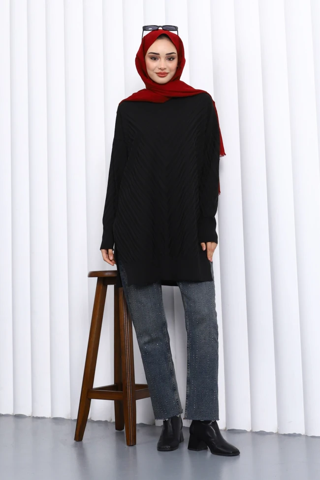 Siyah Bisiklet Yaka Soğuk İplik Triko Tunik