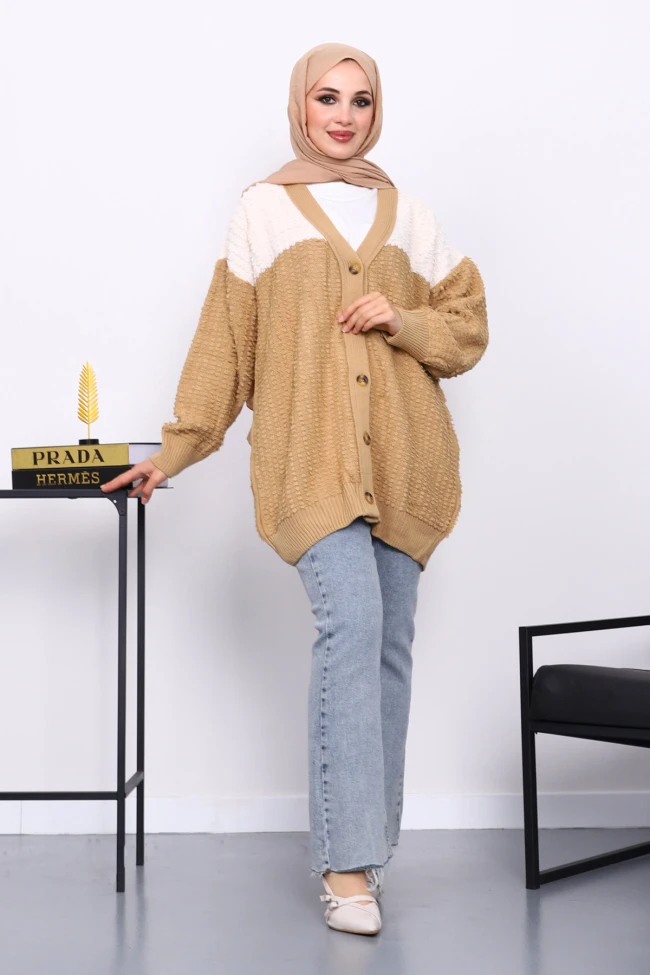 Vizon V Yaka Düğmeli Triko Hırka