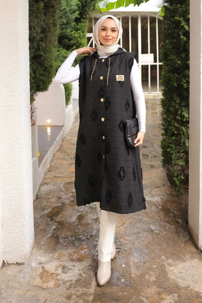 Siyah Kapüşonlu Kapitone Yelek