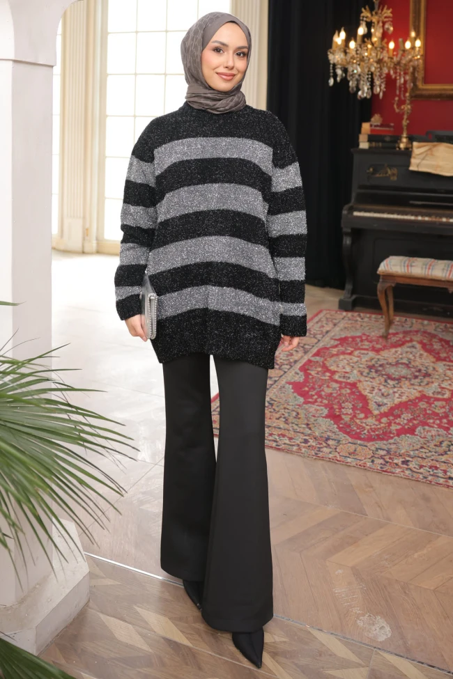 Siyah Simli Çizgili Triko Kazak