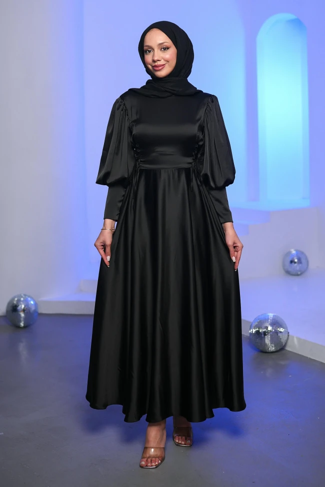 Siyah Yan Bağlamalı Saten Abiye