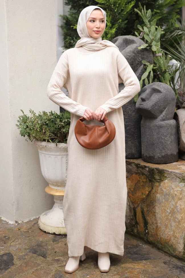 Taş Dik Yaka Fitilli Triko Elbise