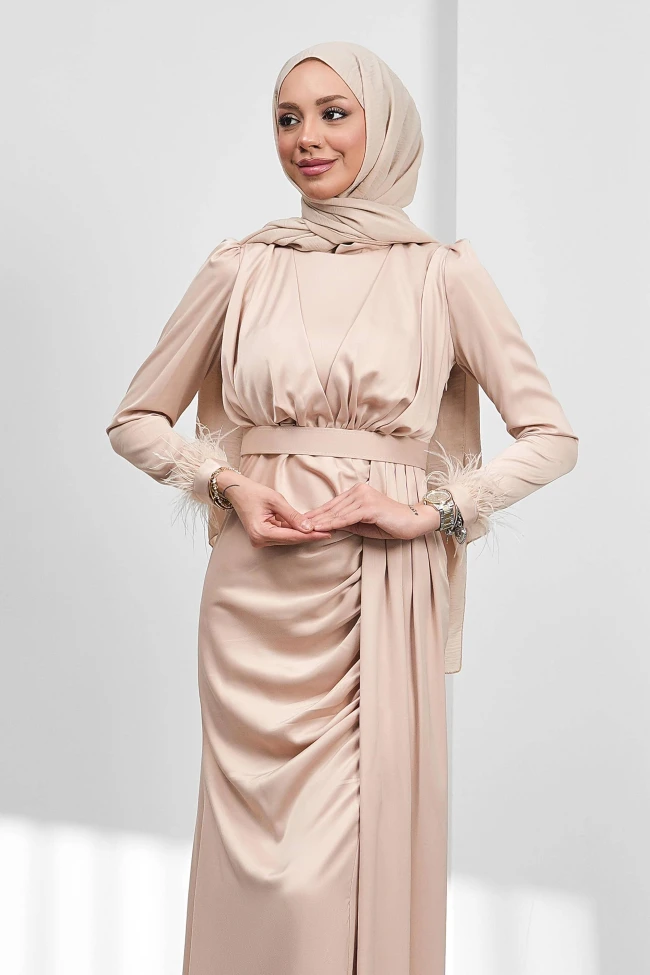 Bej Kemerli Önü Drapeli Balık Model Saten Abiye