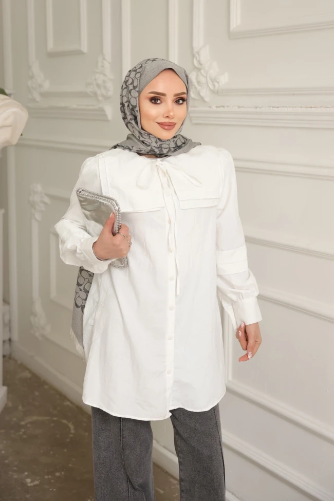 Ekru Yaka Detaylı Gömlek