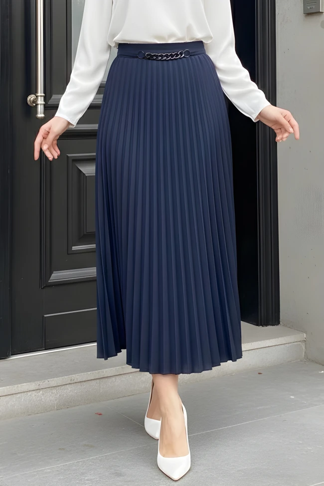 Lacivert Bel Zincir Detaylı Piliseli Etek