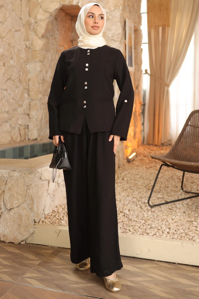 Siyah Düğmeli Ceket Pantolonlu Takım