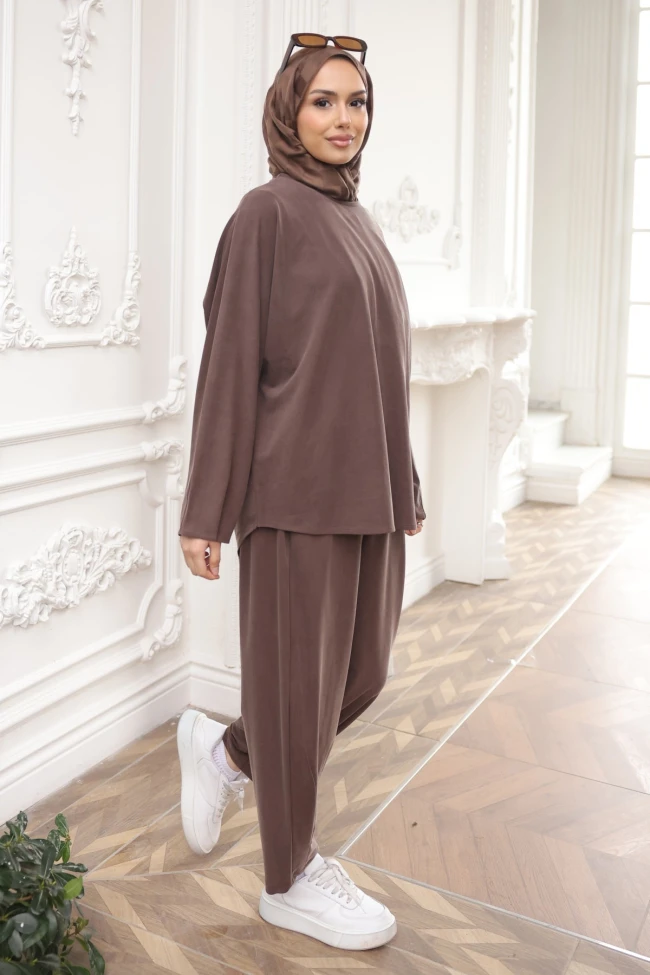 Kahverengi Tunik Pantolonlu Takım