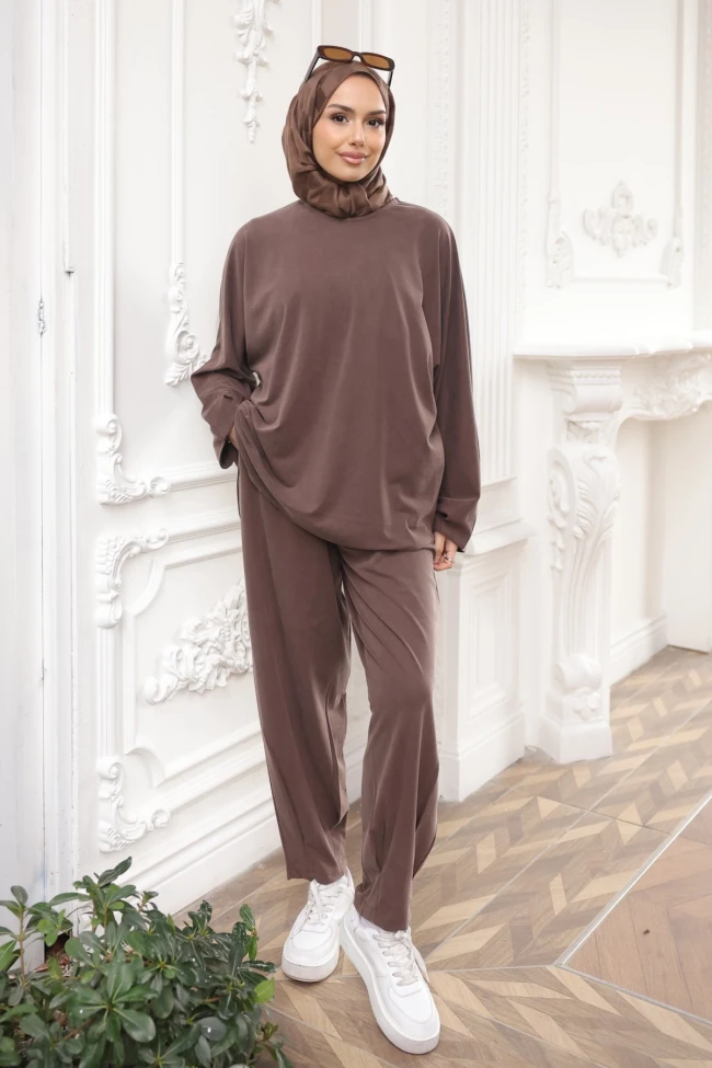 Kahverengi Tunik Pantolonlu Takım