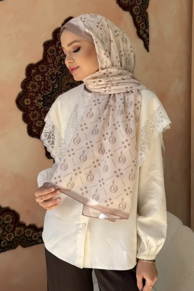 Bej Monogram Desenli Soft Şal