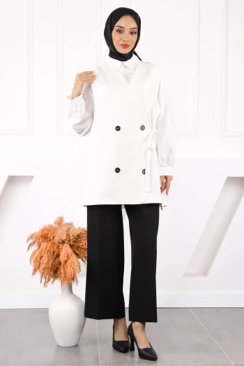 Ekru Yan Bağlamalı Dügmeli Krep Yelek