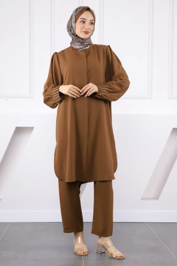 Kahverengi Hakim Yaka Kolu Nervürlü Tunik Pantolonlu Takım
