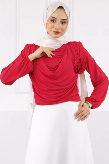 Pembe Çiçek Aksesuarlı Sandy Bluz