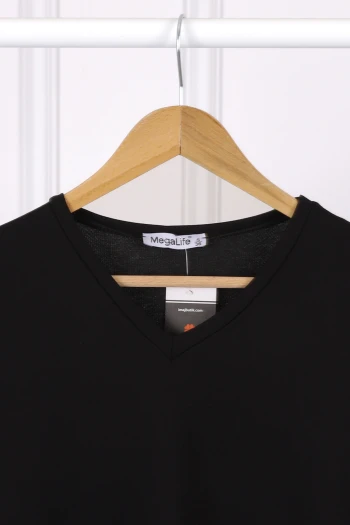 Siyah V Yaka Kısa Kol T-Shirt