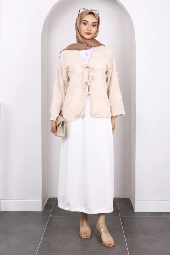 Bej Ön Bağlamalı Püsküllü Kimono