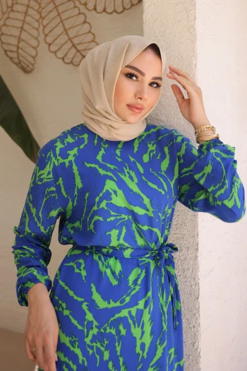 Saks Mavi Desenli Eteği Katlı Viscon Elbise