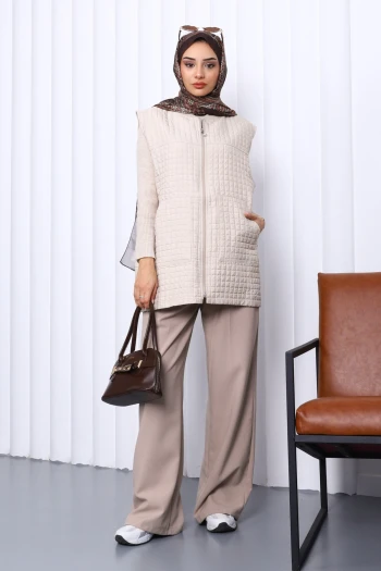 Bej Kapitone Astarlı Yelek