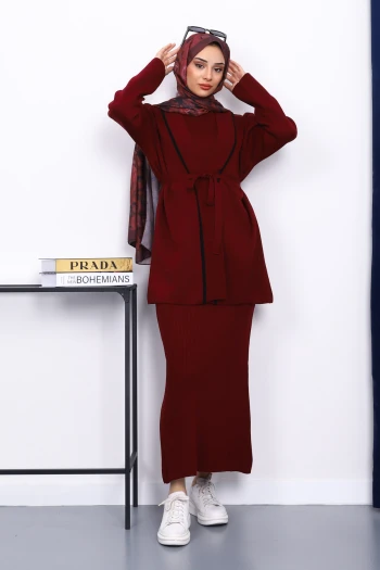 Bordo Triko Hırka Elbiseli Kombin