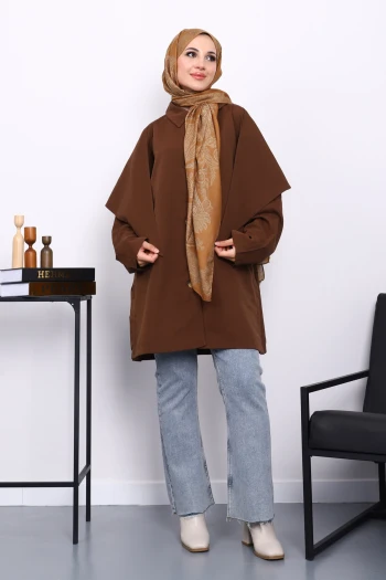 Kahverengi Pelerin Detaylı  Düğmeli Trençkot