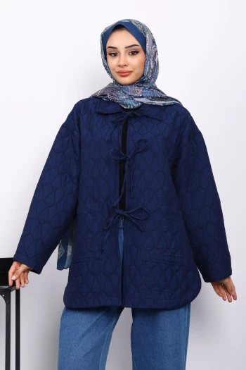 Lacivert Yakalı Çift Cepli Kapitone Ceket