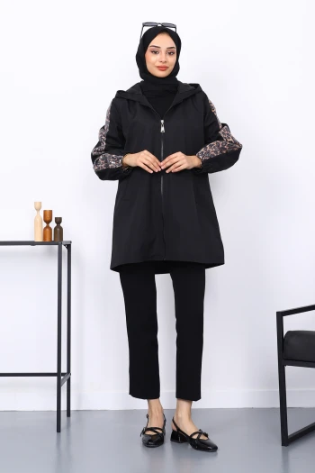 Siyah Kol Pul Detaylı Trençkot