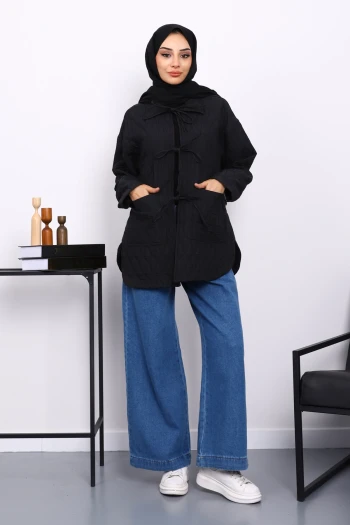 Siyah Yakalı Çift Cepli Kapitone Ceket