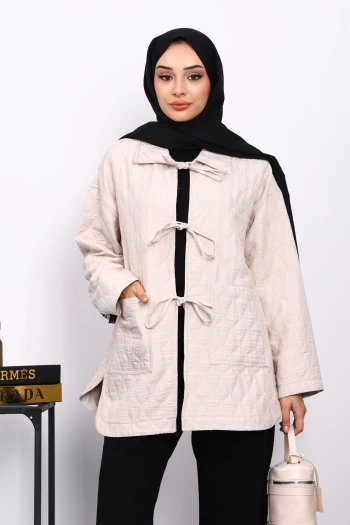 Taş Yakalı Çift Cepli Kapitone Ceket