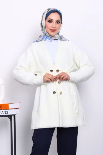 Ekru Cep Detaylı Yumoş Triko Hırka