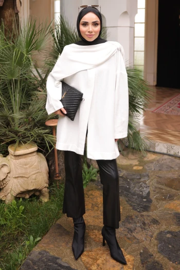 Ekru Şal Detaylı Dokulu Hırka