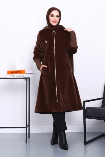 Kahverengi Kapüşonlu Kolları Triko Angora Kaban