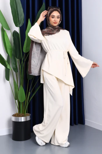 Krem Asimetrik Kesim Tunik Pantolonlu Takım