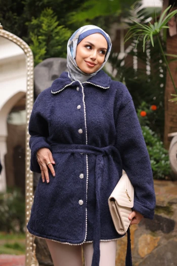 Lacivert İnci Detaylı Taş Düğmeli Angora Kaban