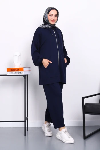 Lacivert Kapşonlu Fermuarlı Tunik Pantolonlu Takım