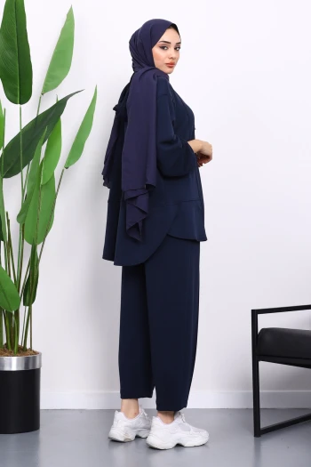 Lacivert Yaka Çıtçıtlı Tunik Pantolonlu Takım