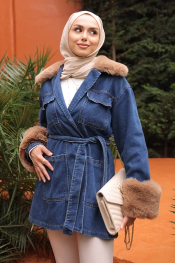 Mavi Kol Yaka Kürklü Kot Ceket