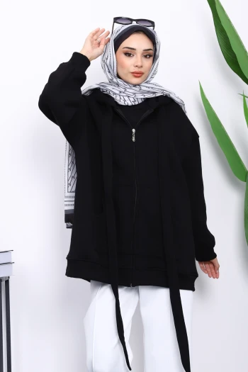 Siyah Bağcık Detaylı Üç İplik Kapşonlu Hırka