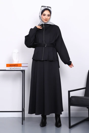 Siyah Bel Detaylı Ceket Etekli Scuba Takım